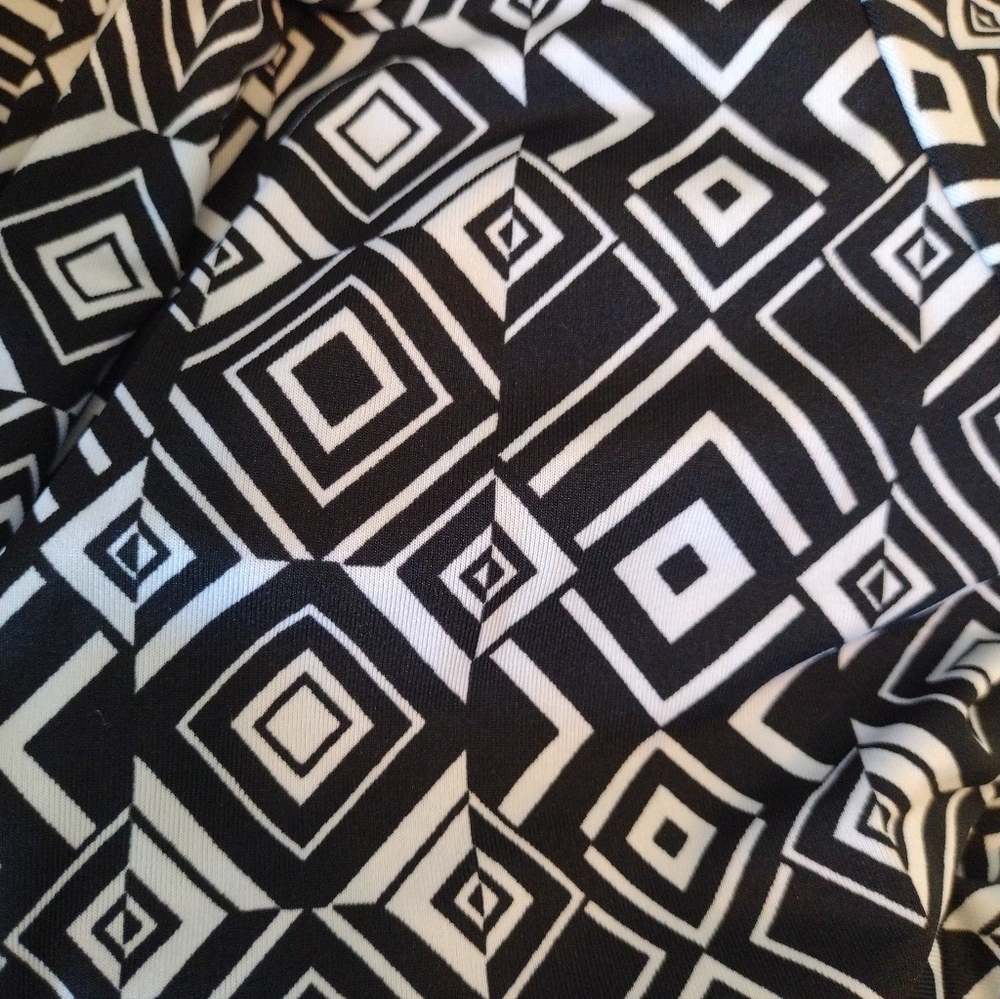 ELEMENTZ Black And White Geometric Twinset Blouse Size Large - Picture 8 of 8